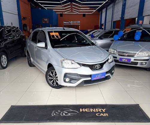 TOYOTA ETIOS 1.5 PLATINUM SEDAN 16V FLEX 4P AUTOMÁTICO TOYOTA ETIOS 1.5 PLATINUM SEDAN 16V FLEX 4P AUTOMÁTICO
